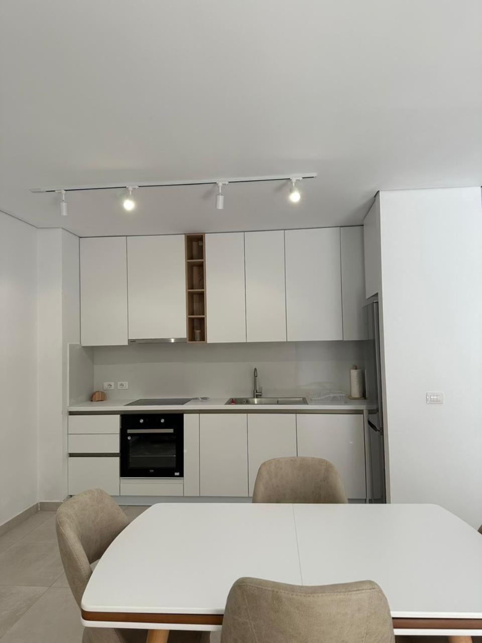 Eme Apartments - Kompleksi San Pietro, Gjiri I Lalzit Δυρράχιο Εξωτερικό φωτογραφία