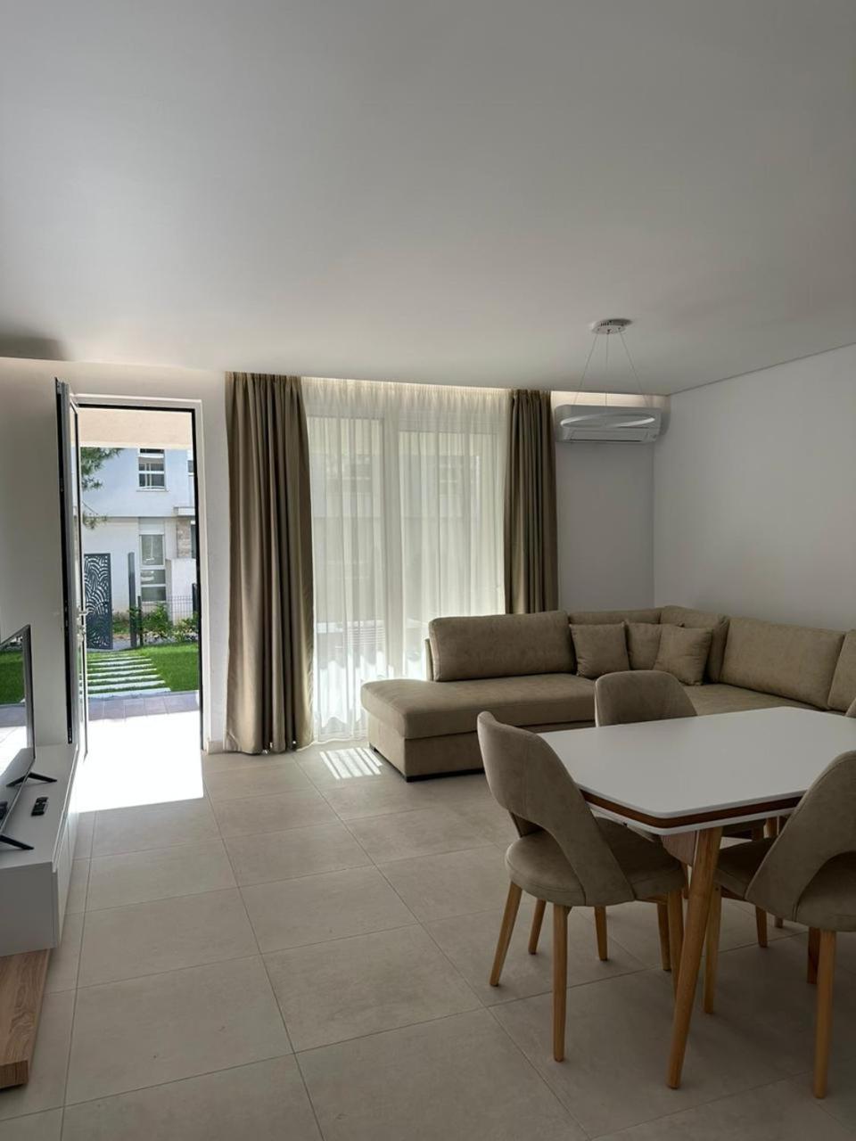 Eme Apartments - Kompleksi San Pietro, Gjiri I Lalzit Δυρράχιο Εξωτερικό φωτογραφία