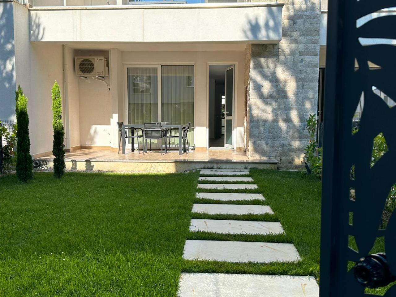 Eme Apartments - Kompleksi San Pietro, Gjiri I Lalzit Δυρράχιο Εξωτερικό φωτογραφία